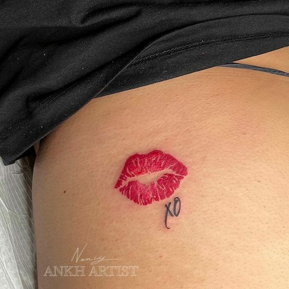 Tatuajes de Besos Significado 50 IMÁGENES